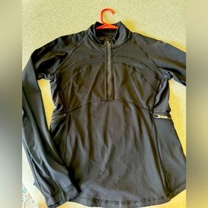 Lululemon quarter zip size 4 black